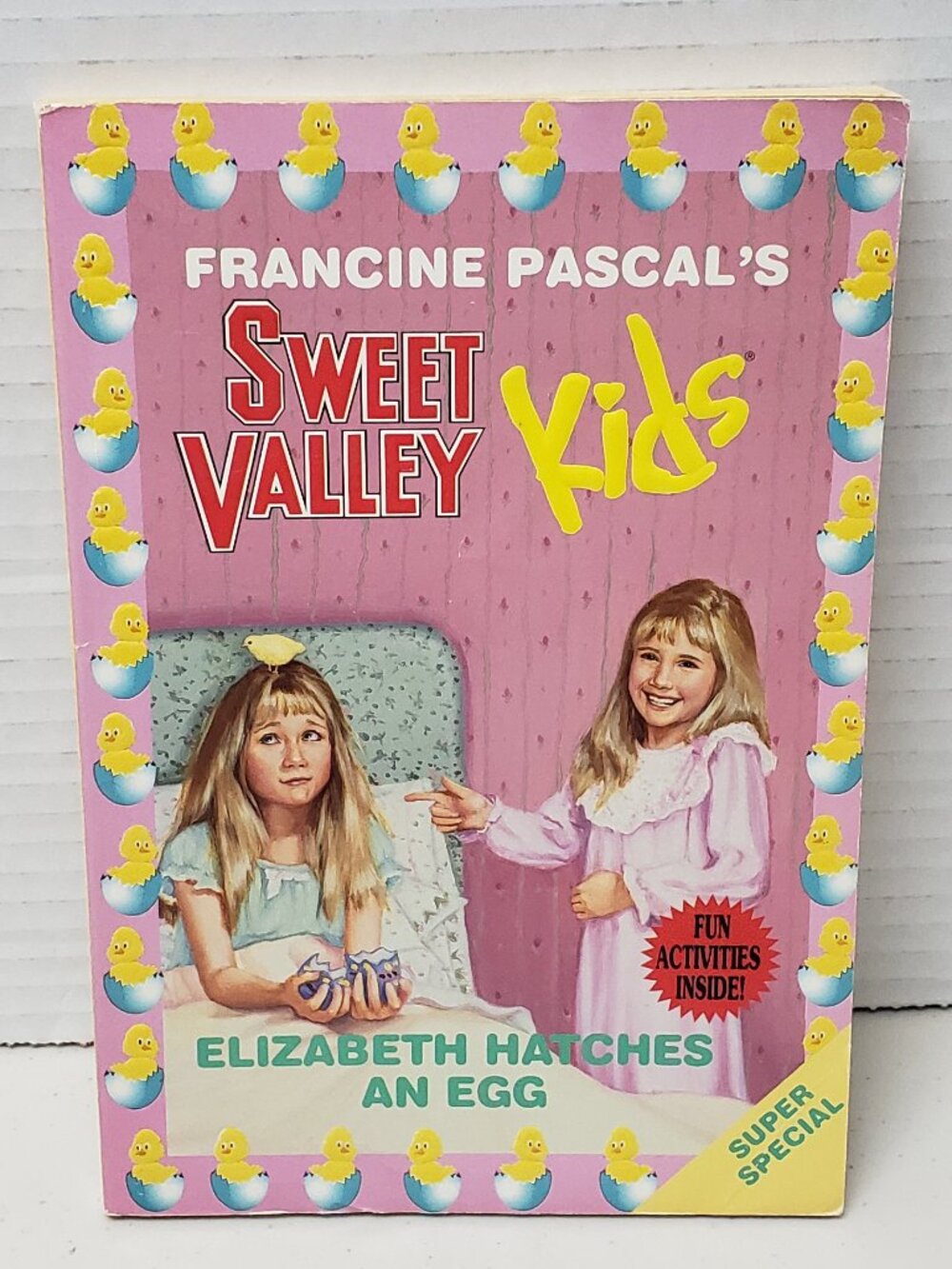 Sweet Valley Kids Super Special Book #5: Elizabeth Hatches An Egg